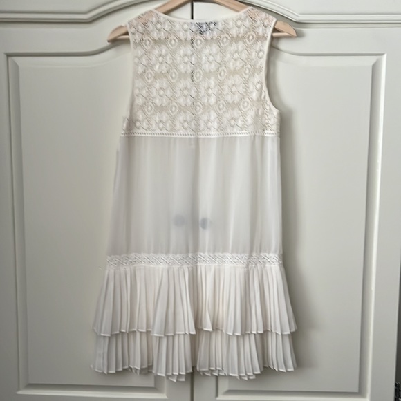 EUC Forever 21 ivory dress - Picture 2 of 8
